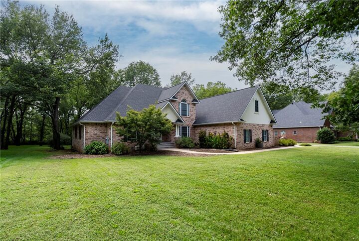 Property Photo: 1406 Avery Place AR 72761