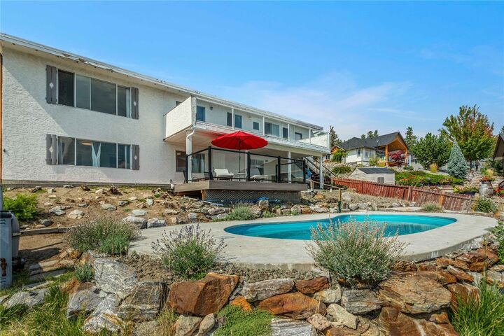 Property Photo: 6501 Sherburn Road BC V0H 1X7