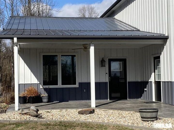 Property Photo:  4763 State Route 127 N  IL 62920