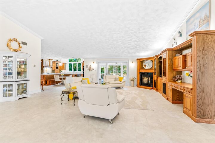 Property Photo:  5 Harris Court  PE C1N 5R7 