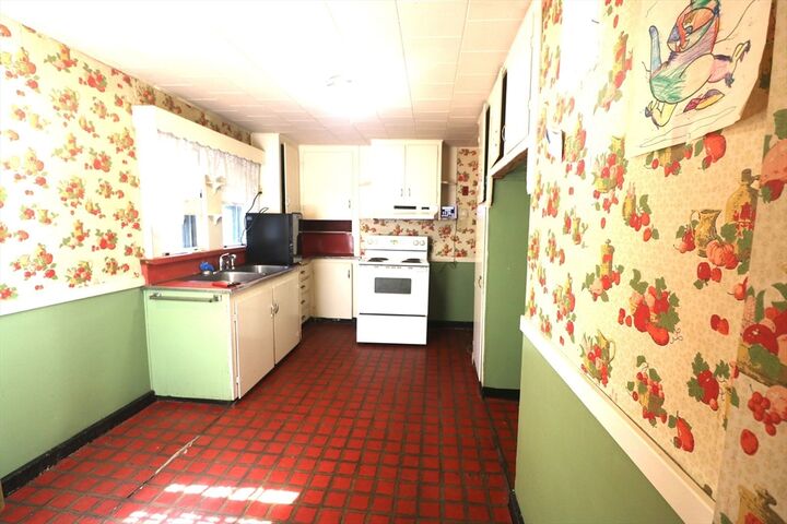 Property Photo:  27 Henry St  MA 02067 