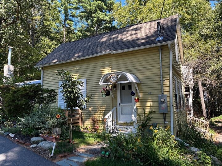 Property Photo: 43 Laurel Park 43 MA 01060
