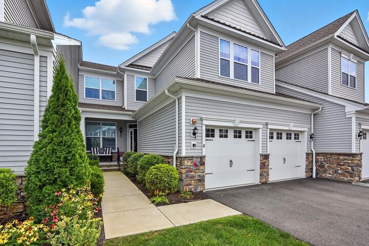 Property Photo:  18 Lansing Way 18  MA 02054 