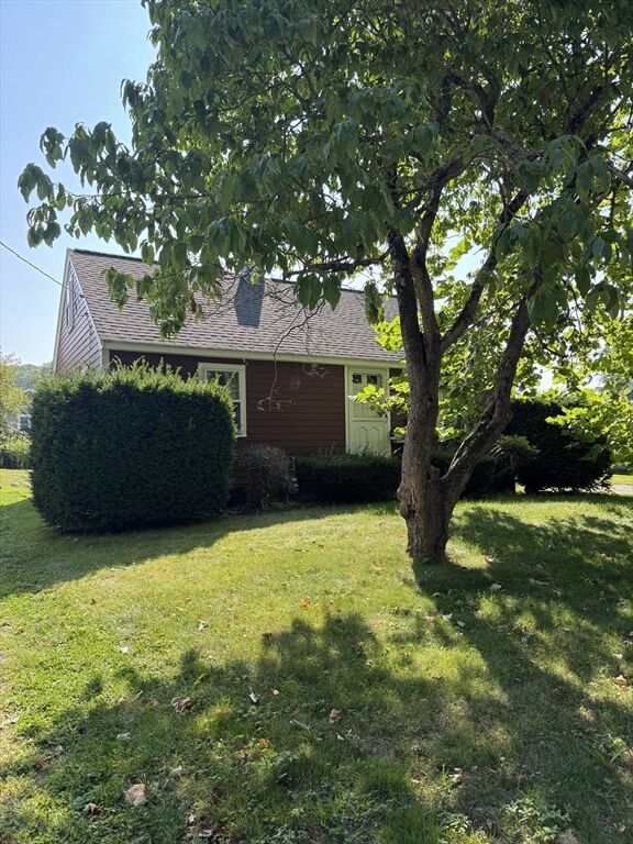 Property Photo: 122 Holden St MA 01606