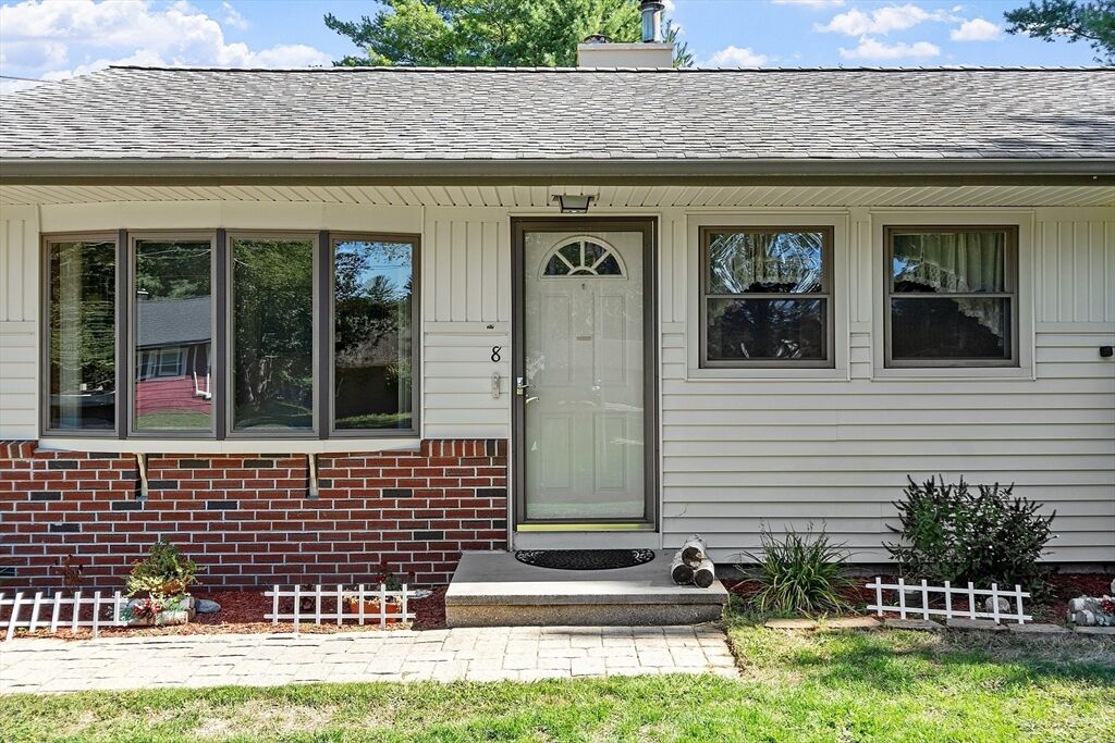 Property Photo:  8 Turner Road  MA 01754 
