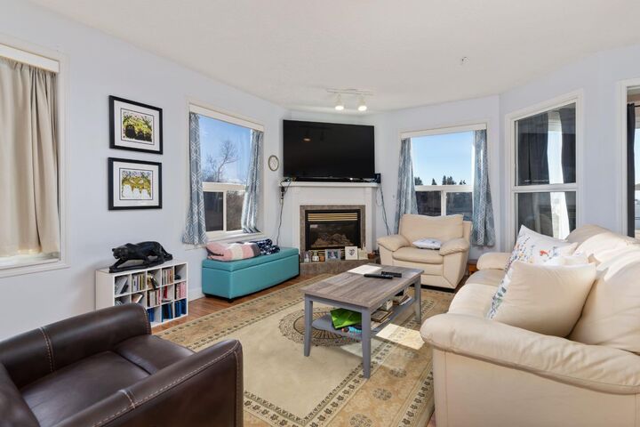 Property Photo:  4623 65 Street 311  AB T4V 4R3 