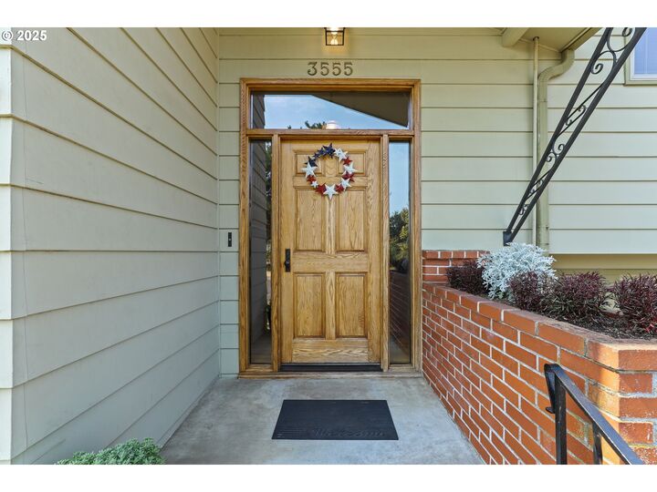 Property Photo: 3555 NE 133rd Ave OR 97230