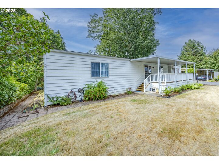 Property Photo:  1475 Green Acres Rd 8  OR 97408 