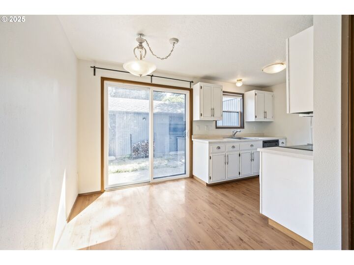 Property Photo: 7945 SW Fanno Creek Dr 3 OR 97224