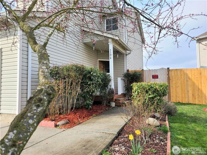 Property Photo: 3306 Arbor Street WA 98273