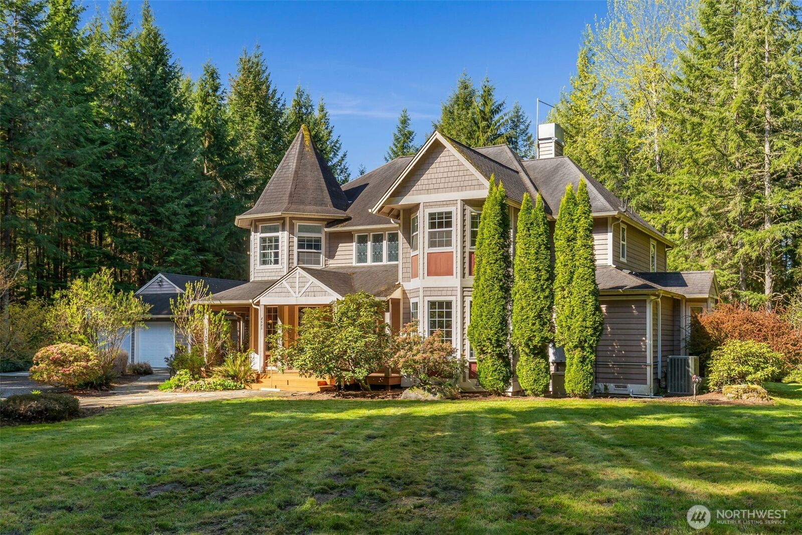 Property Photo: 8625 353rd Avenue NE WA 98014