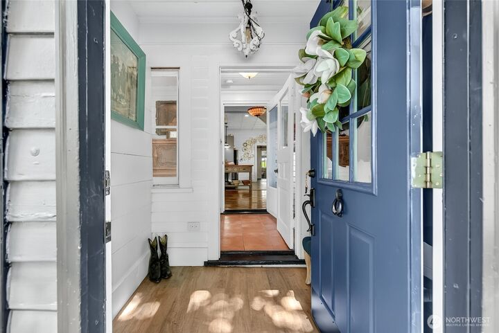 Property Photo:  492  G Street  WA 98230 