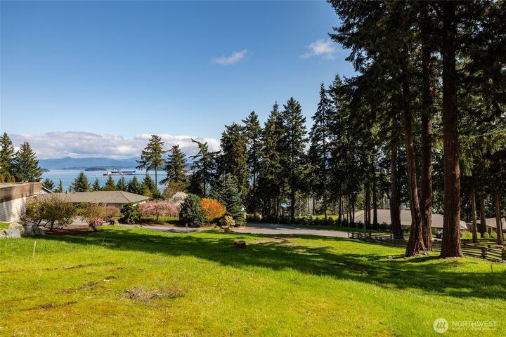 Property Photo: 4014 Mitchell Drive WA 98221