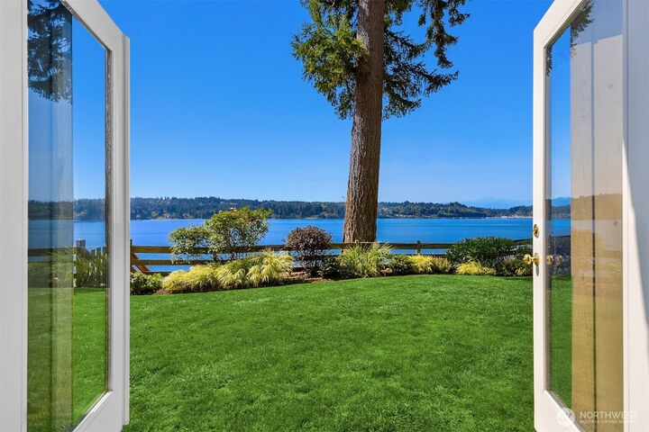 Property Photo:  9549  Olympus Beach Road NE  WA 98110 
