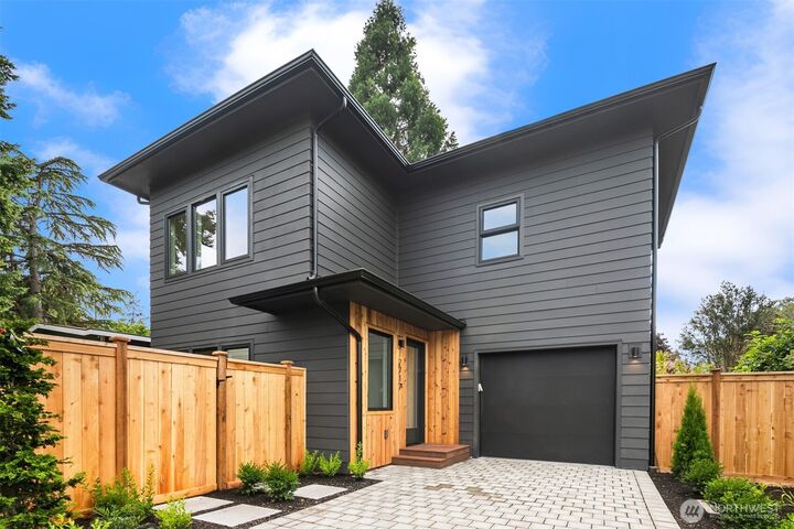 Property Photo: 12717 Dayton Avenue N WA 98133