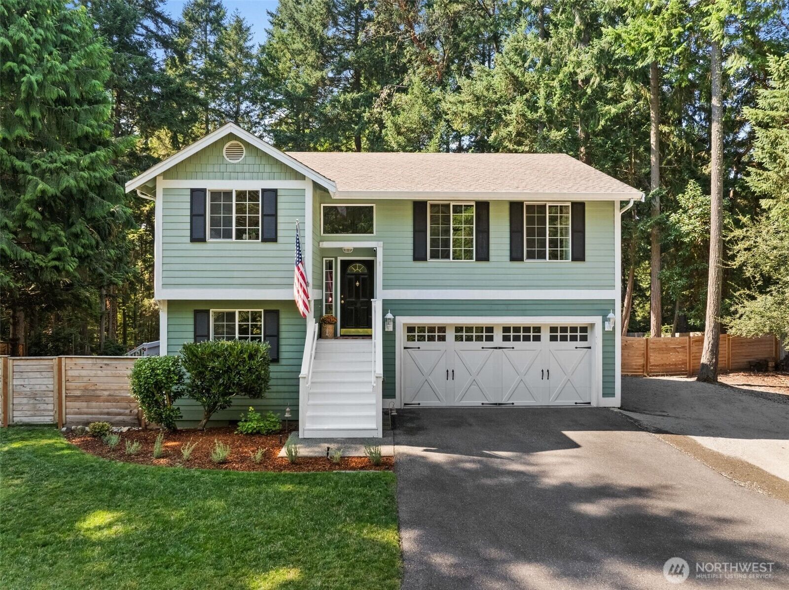 Property Photo: 1099 Makah Place WA 98333