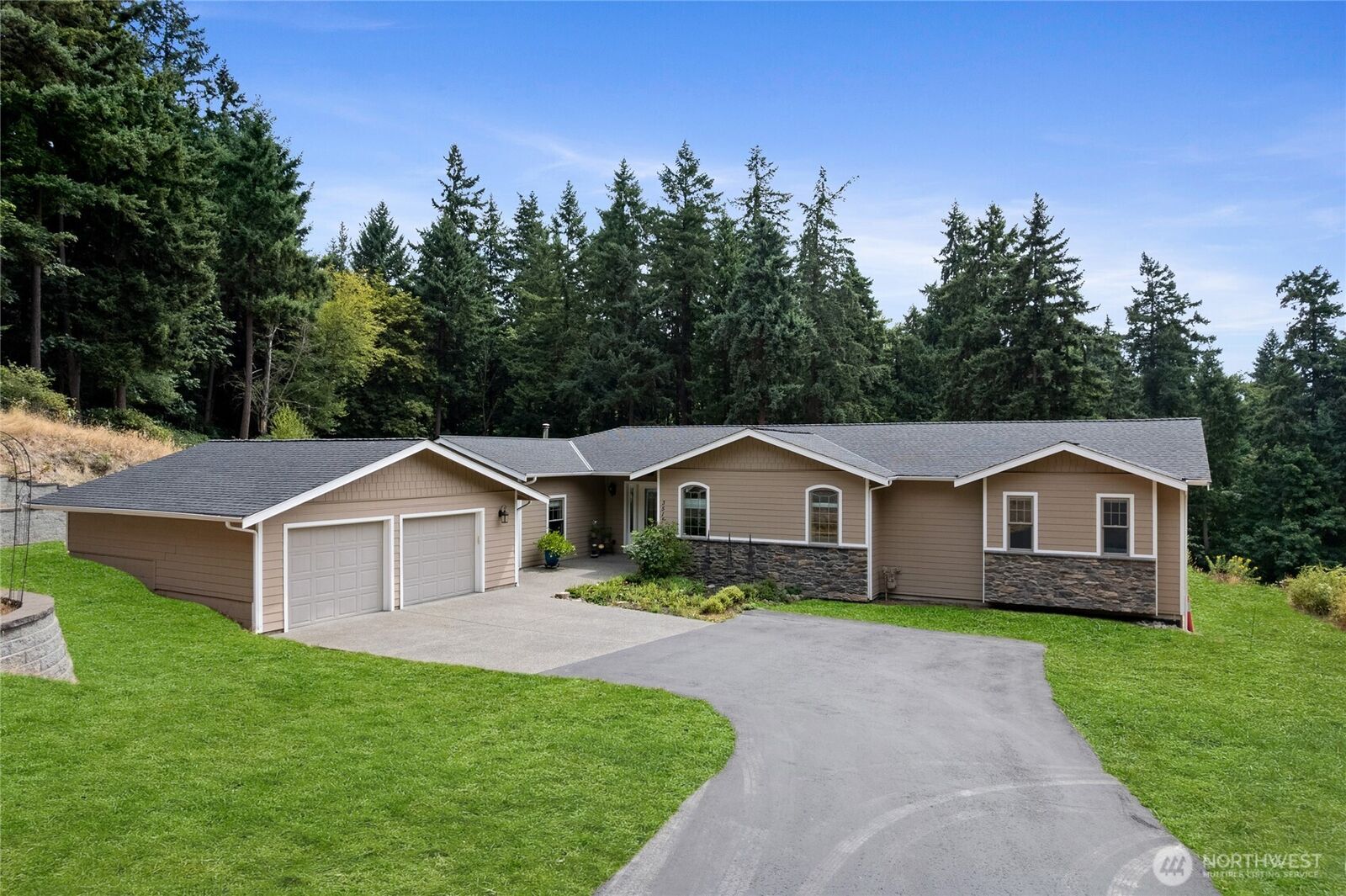 Property Photo: 3515 91st Avenue Ct E WA 98371