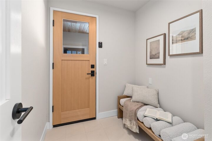 Property Photo:  2810  177th Avenue NE  WA 98052 