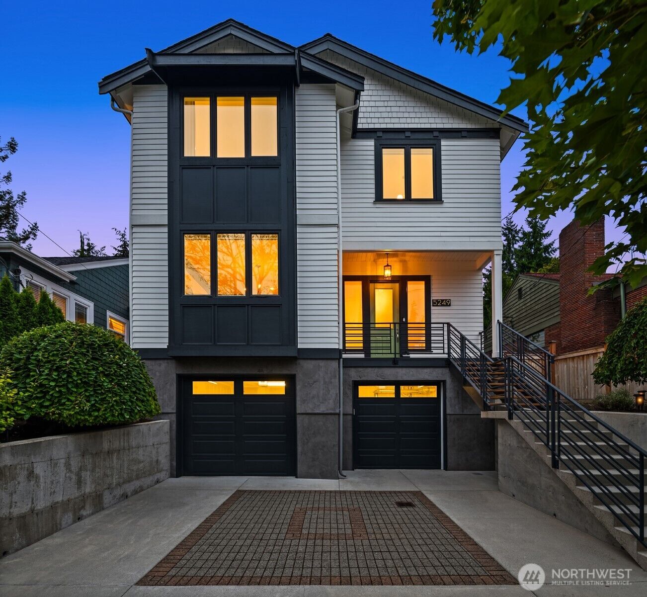 Property Photo: 5249 36th Avenue NE WA 98105