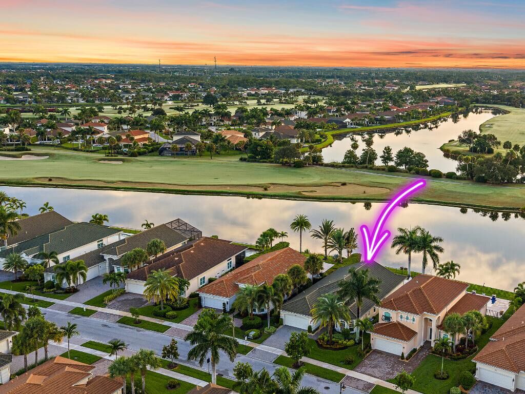 Property Photo:  517 Carrara Court  FL 33478 