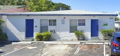 Property Photo: 809 20th Street 1 FL 33407