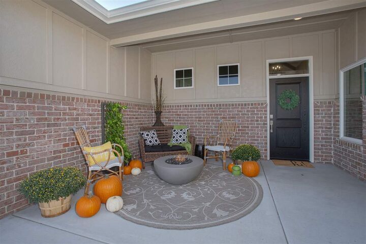 Property Photo: 705 N Firefly Ct KS 67235