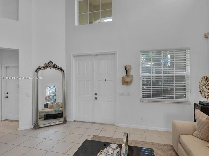 Property Photo: 4400 Fox Ridge Dr , FL 33331