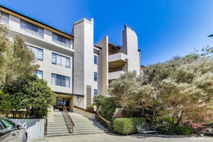 Property Photo: 208 N Lake Merced Hills 3A CA 94132
