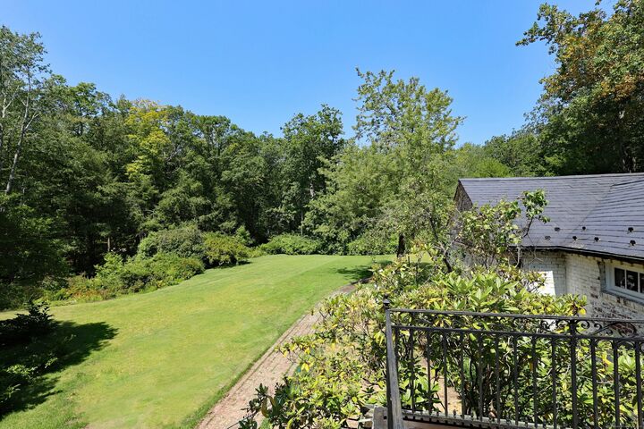 Property Photo:  33 Peaceable Street  CT 06896 