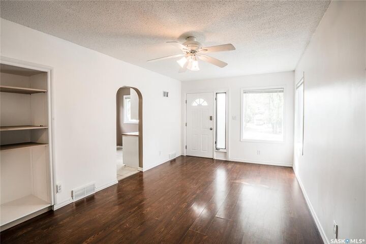 Property Photo: 633 6th Street E SK S7H 1C3