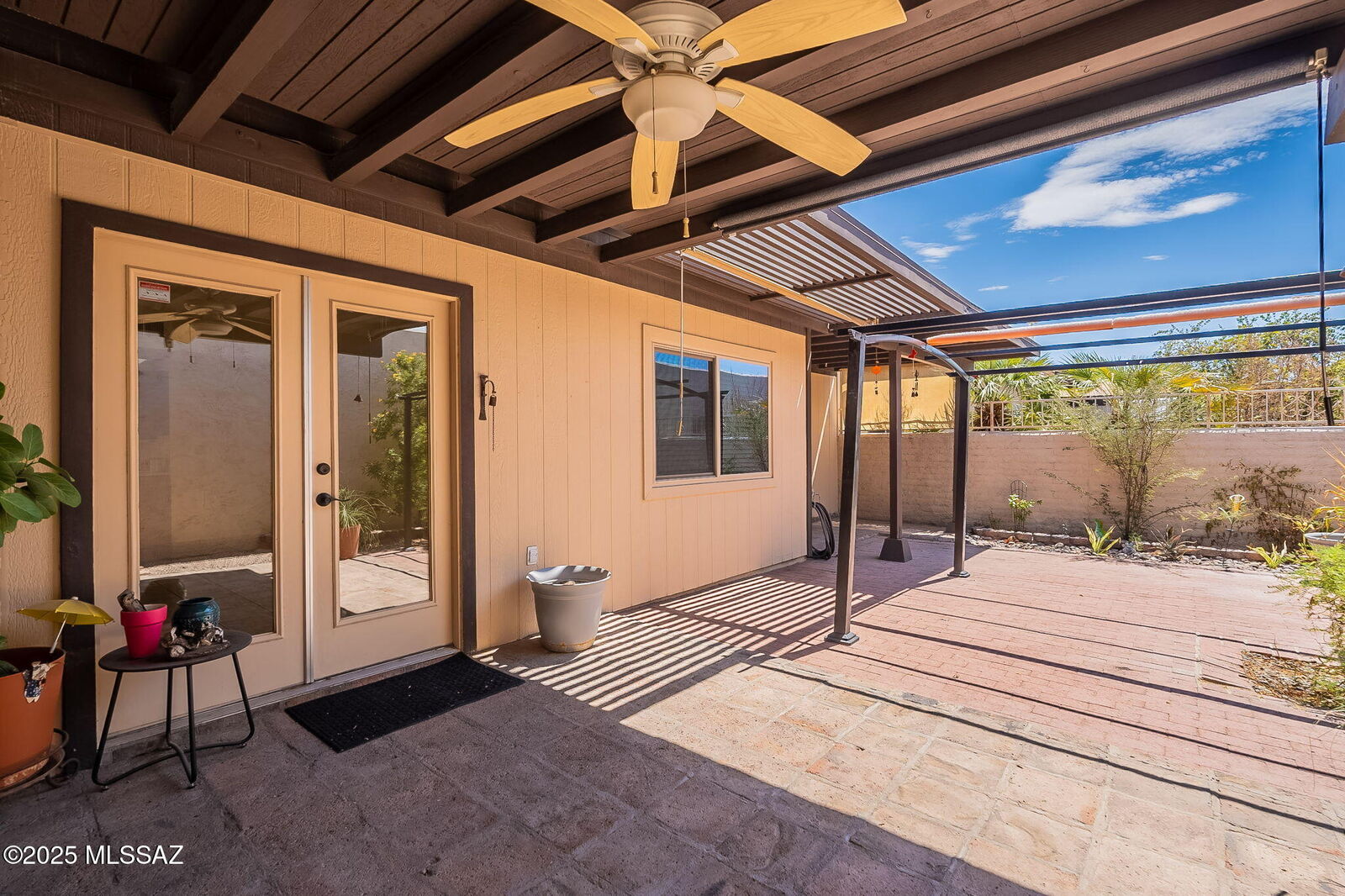Property Photo:  977 W Lockwood Lane  AZ 85704 