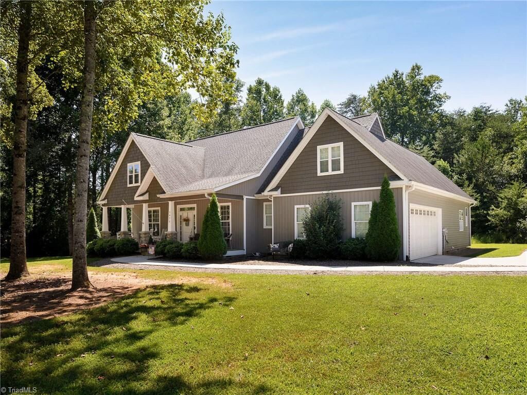 Property Photo: 1475 Curry Road NC 27284