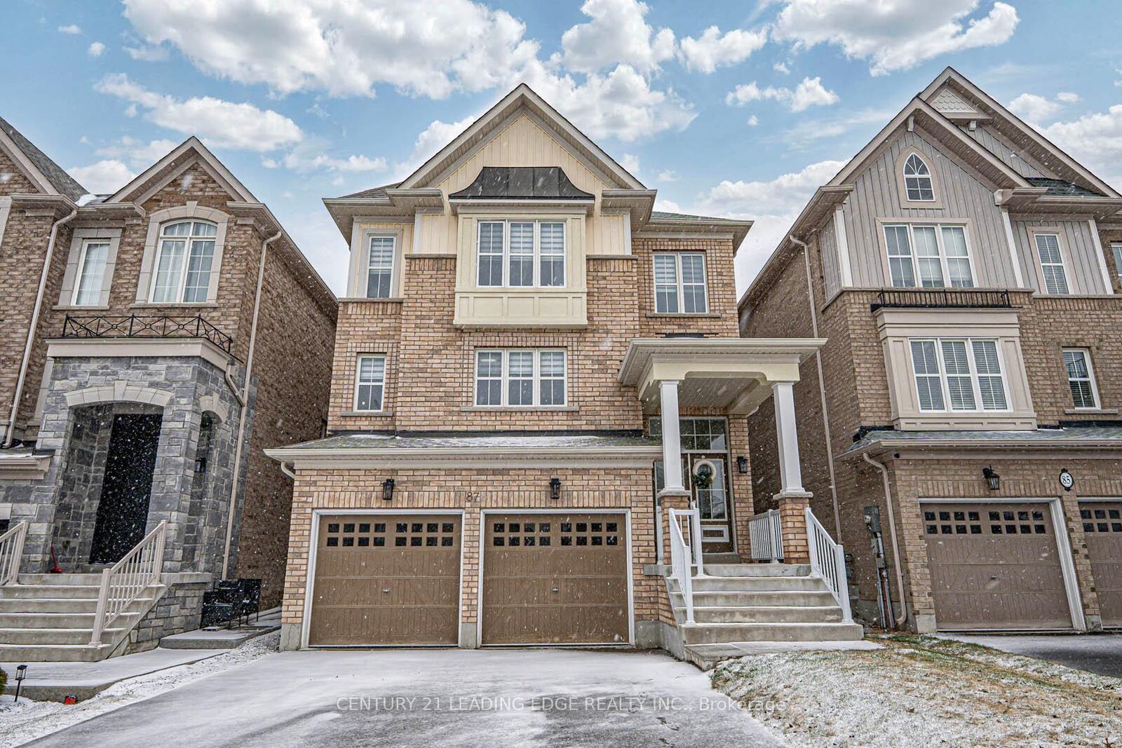 Property Photo: 87 Ridge Gate Crescent ON L0G 1M0