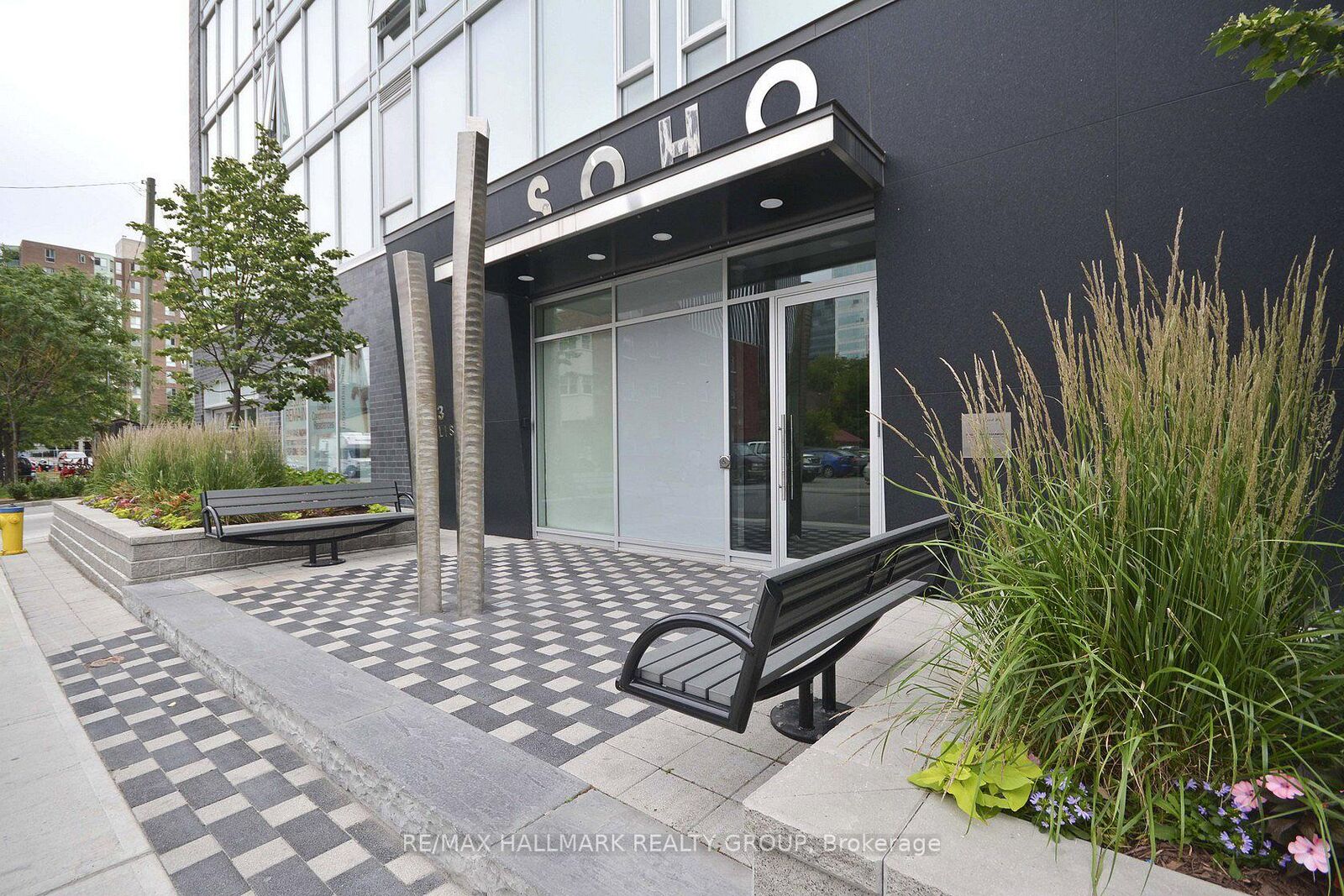 Property Photo: 300 Lisgar Street 201 ON K2P 0E2