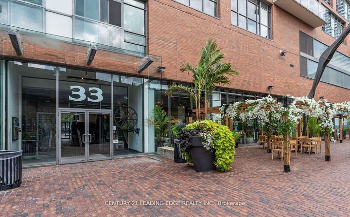 Property Photo:  33 Mill Street 807  ON M5A 3R3 