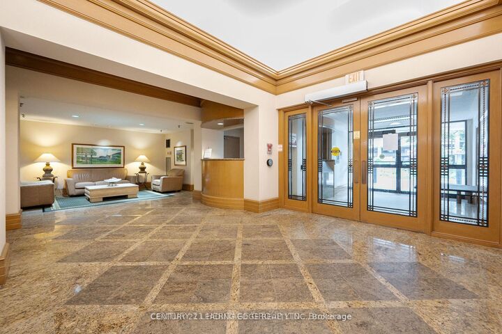 Property Photo:  5 Kenneth Avenue 705  ON M2N 6M7 