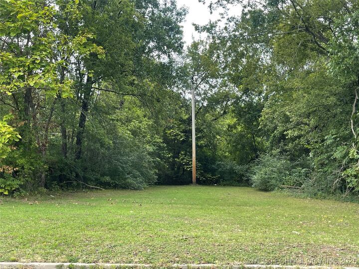 Property Photo: 920 S 24th Street OK 74401