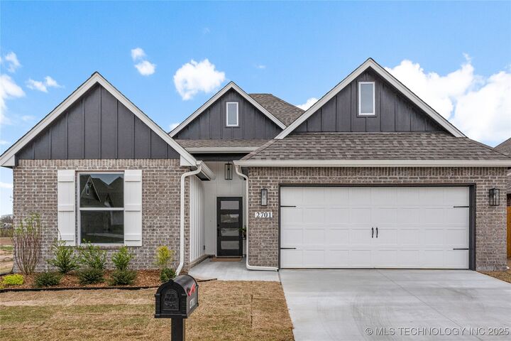 2701 W Madison Street  Broken Arrow OK 74012 photo