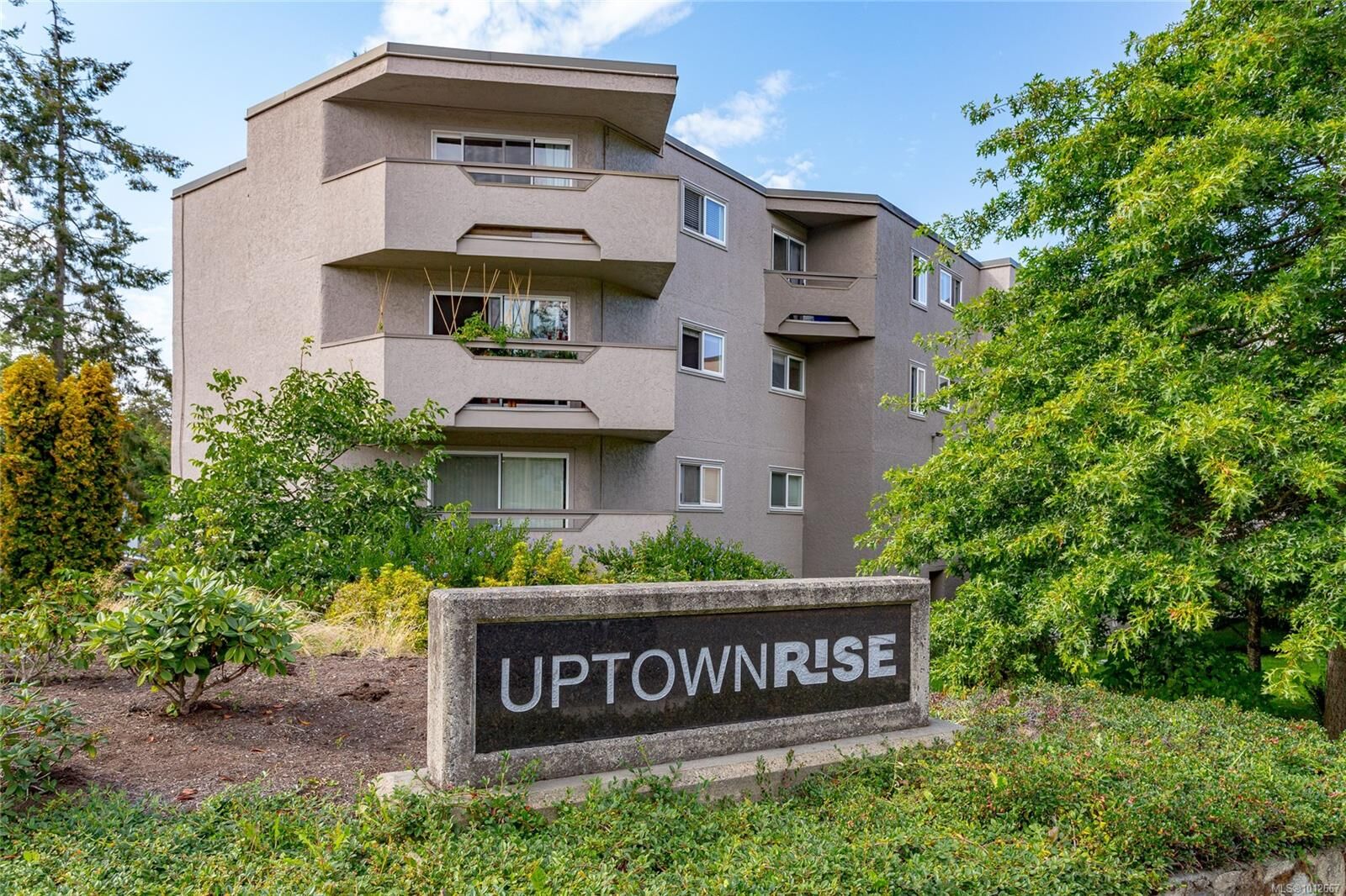 Property Photo: 3800 Quadra St 303 BC V8X 1H8