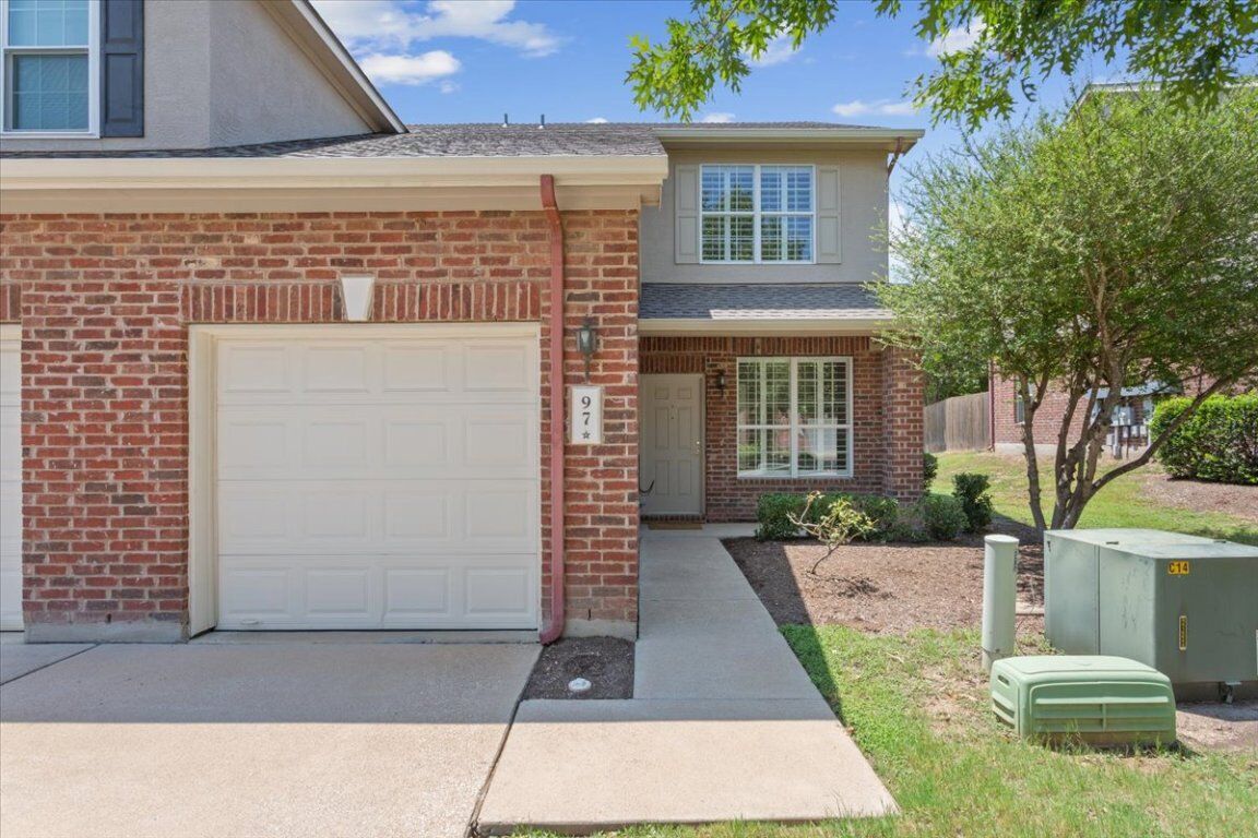 Property Photo: 97 Verde Ranch Loop TX 78641