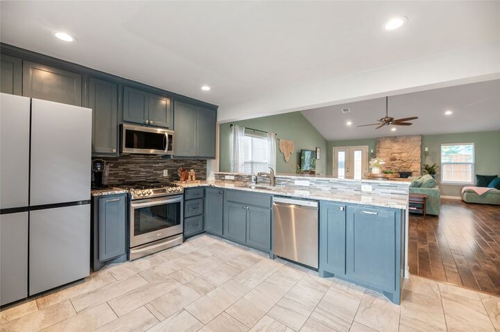Property Photo: 9810 Willers Way TX 78748