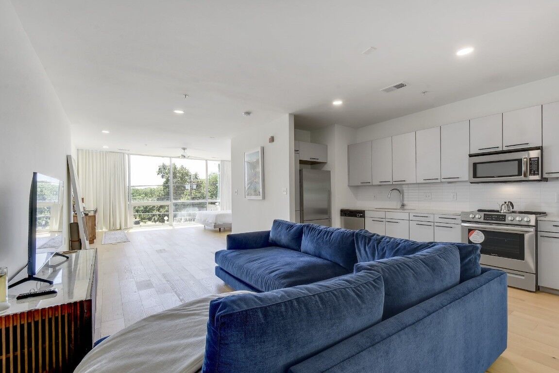 Property Photo: 2906 S 1st Street 206 TX 78704