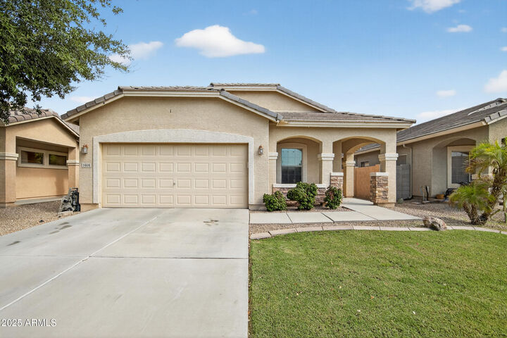 Property Photo:  1404 W Santa Gertrudis Trail  AZ 85143 