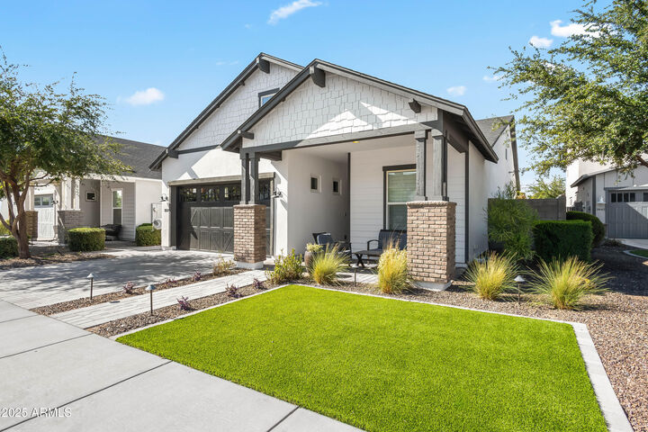 Property Photo: 3838 E Crittenden Lane AZ 85018