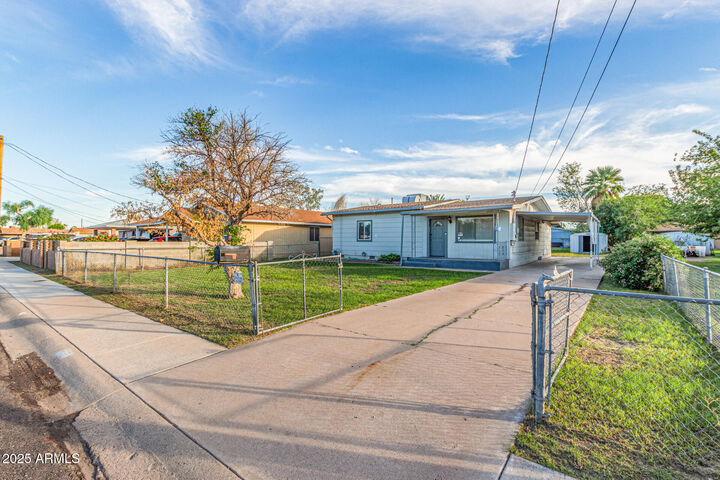 Property Photo:  2527 E Maryland Drive  AZ 85288 