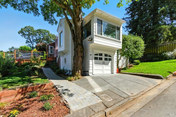 Property Photo: 29 Grove Street CA 94901