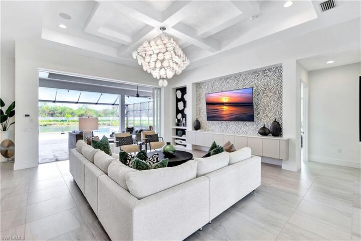 Property Photo:  8912 Nevis Way  FL 34112 