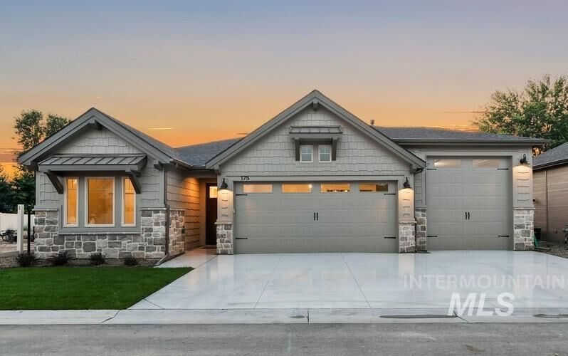 Property Photo: 175 N Shady Tree Ln ID 83616