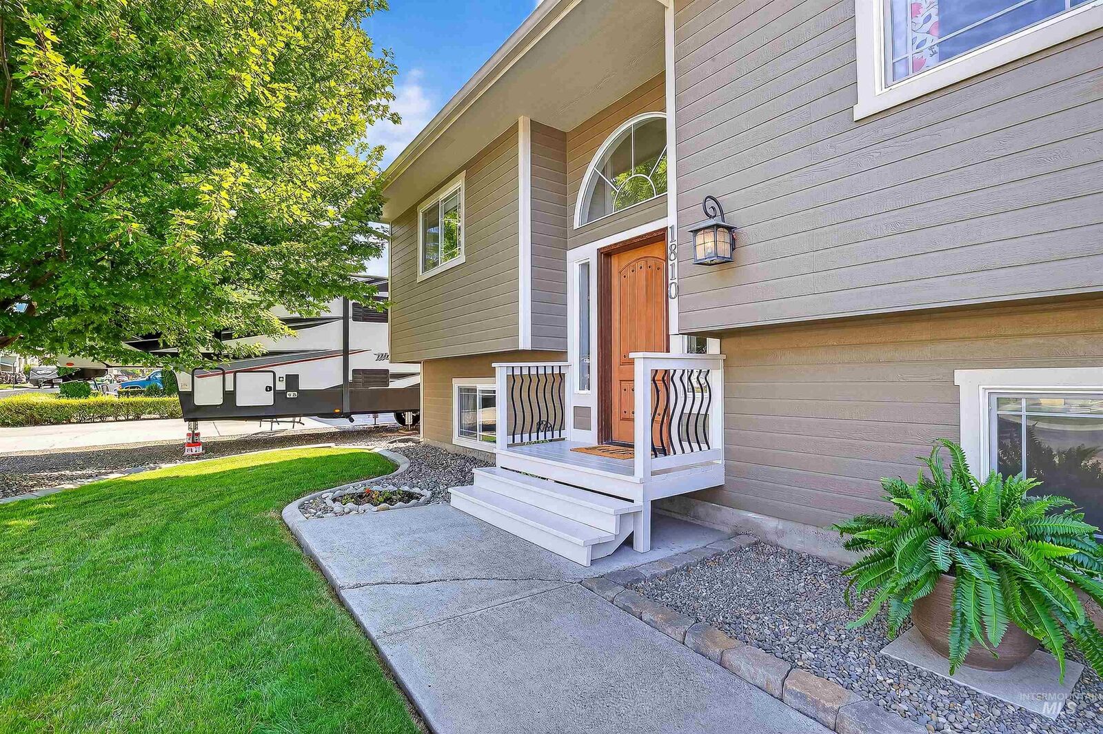 Property Photo:  1810 Birch Drive  ID 83501 