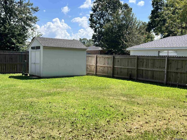 Property Photo:  501 Driftwood Circle  LA 70458